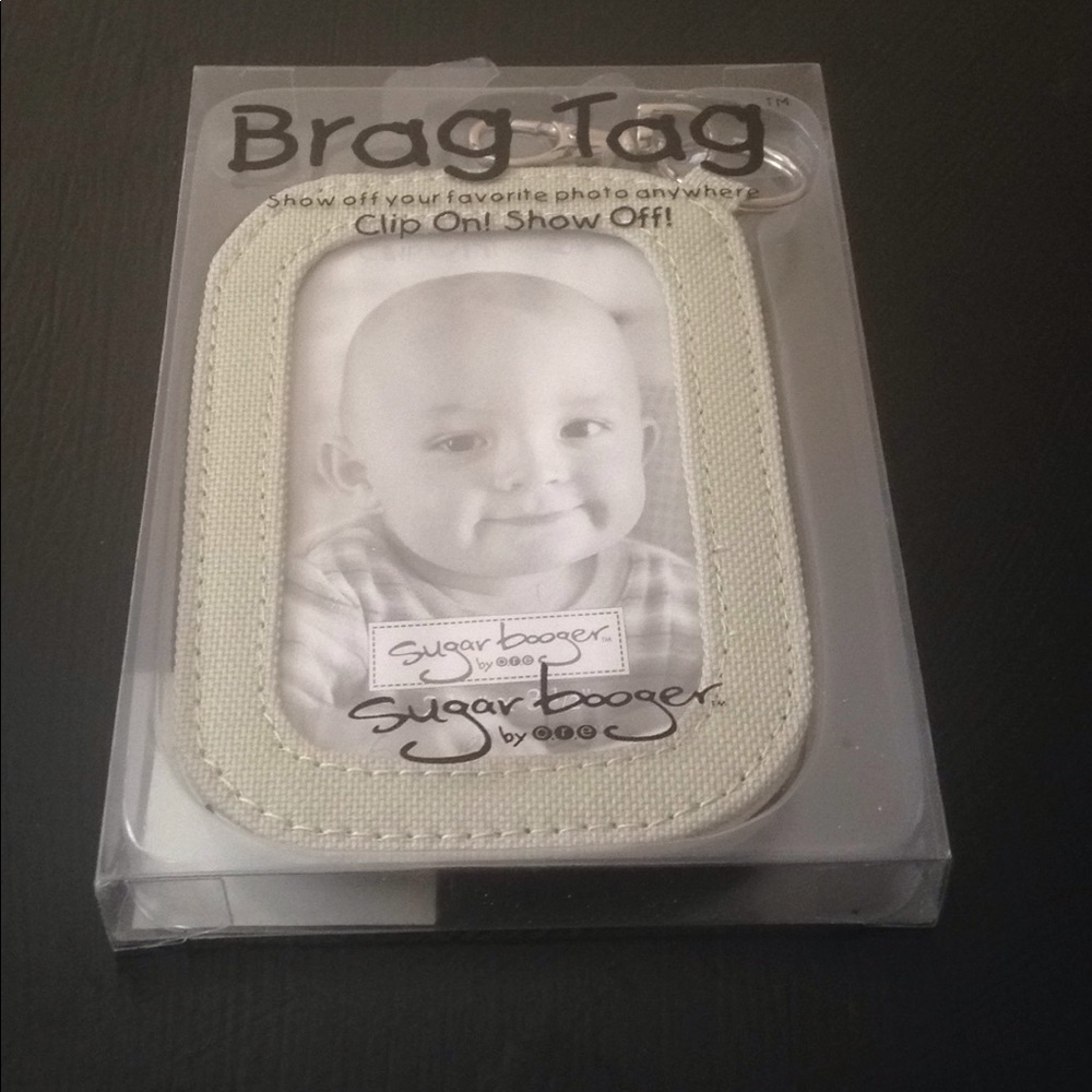 Show off your favorite photo! 👶🏻 BragTag